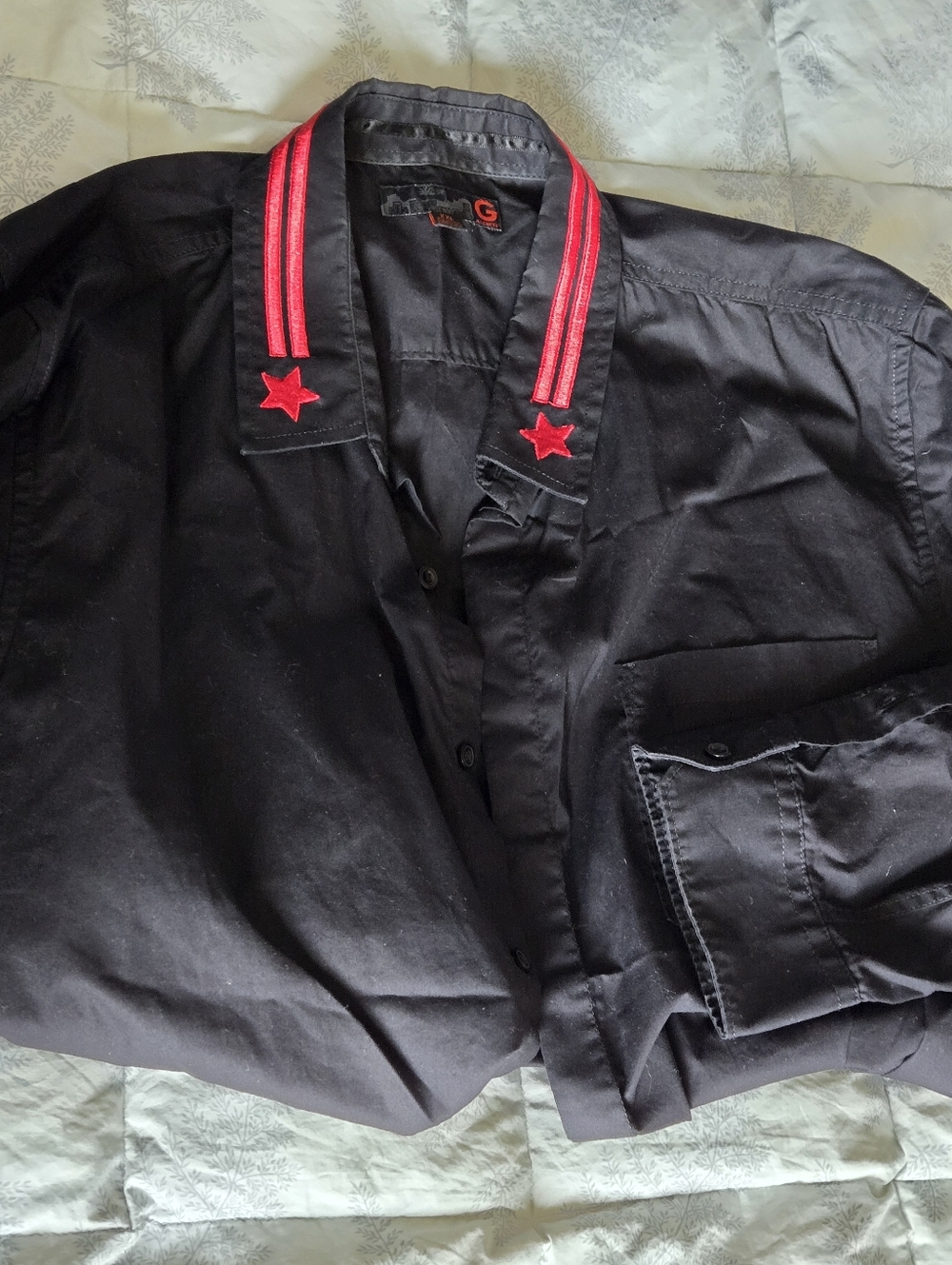Men's Dress Shirts Lot Of 3 Guess And Nicole Miller